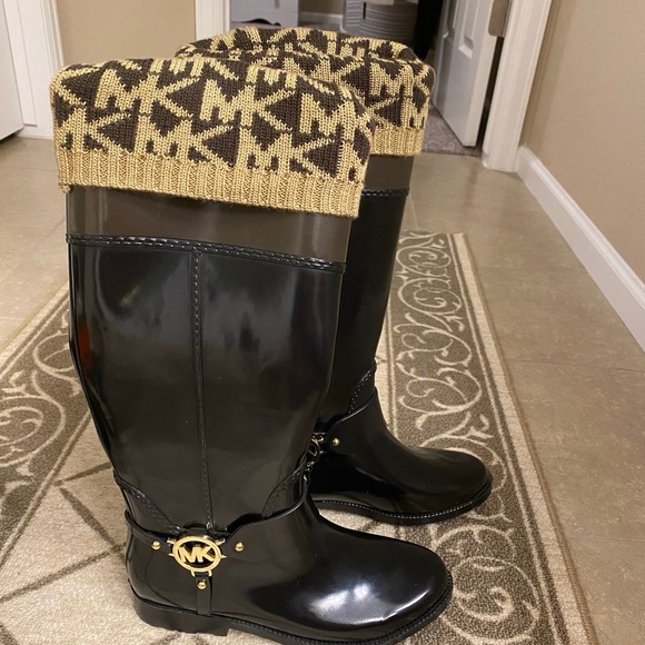 Only worn once Michael Kors Rain Boots - Picture 2 of 6